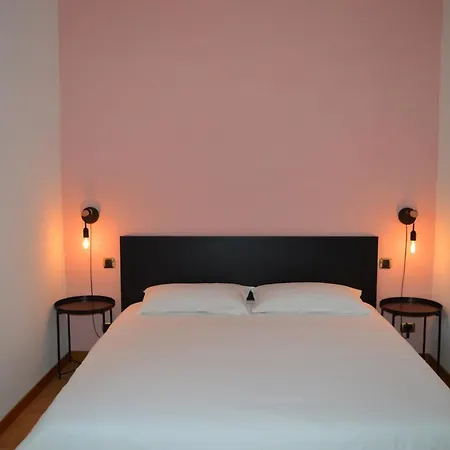 Domi - * Řím